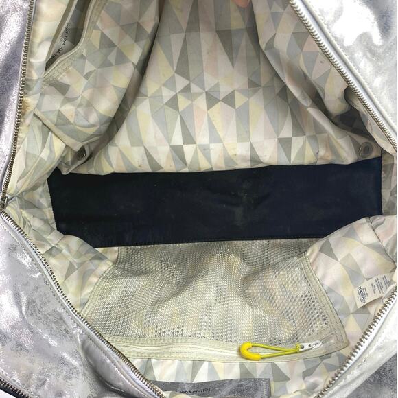 Lululemon Urban Sanctuary Black Silver Metallic Faux Leather Duffel Bag Handbag - Picture 6 of 7